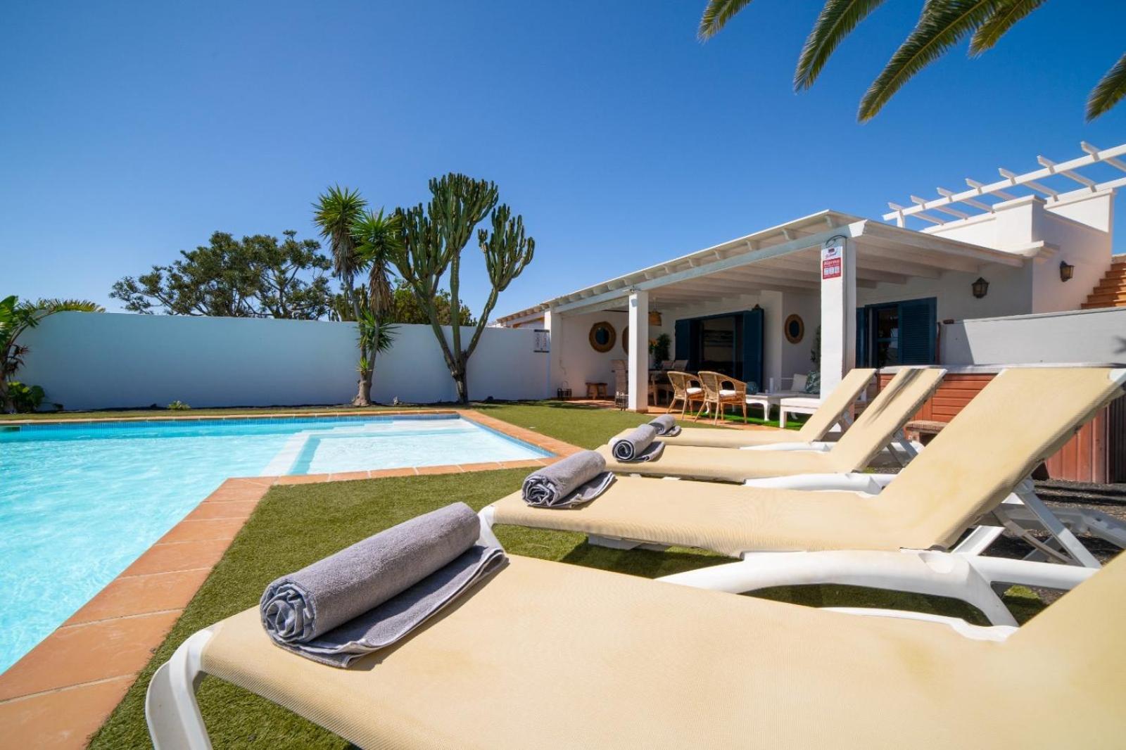 Villa Bonita ปลายาบลังกา ภายนอก รูปภาพ